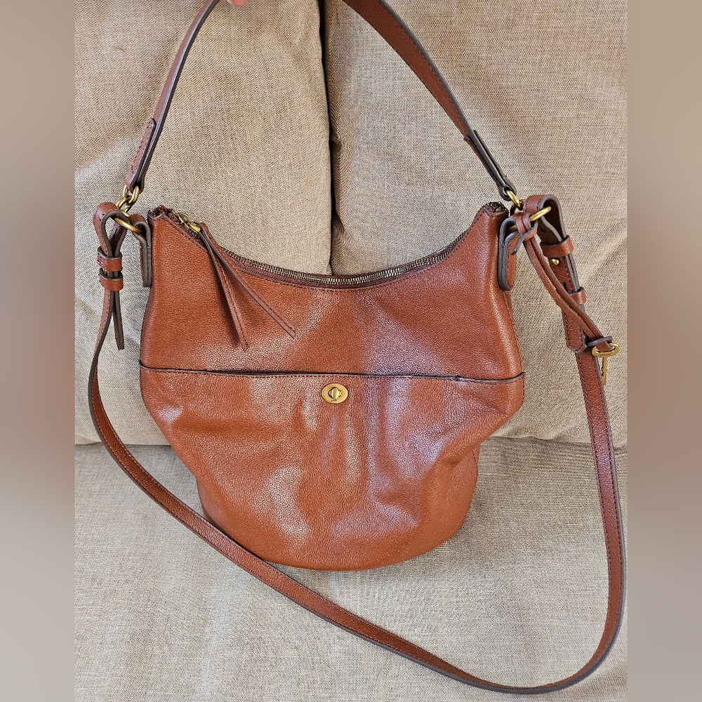Fossil brown leather hobo shoulder bag